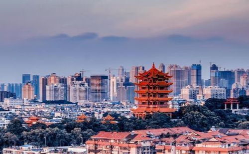 武漢旅游必去的景點(diǎn)有三個(gè) 一是多個(gè)景點(diǎn),景點(diǎn)之間步行可達(dá)